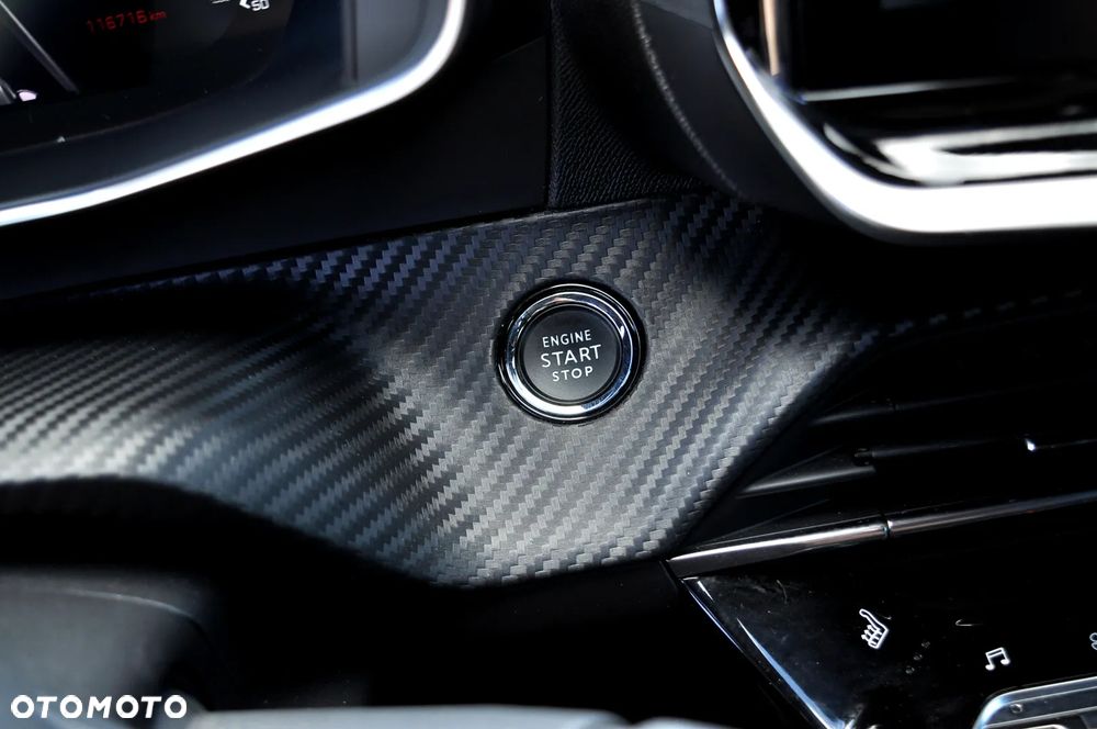 Peugeot 2008 1.2 PureTech GT S&S EAT8 - 28