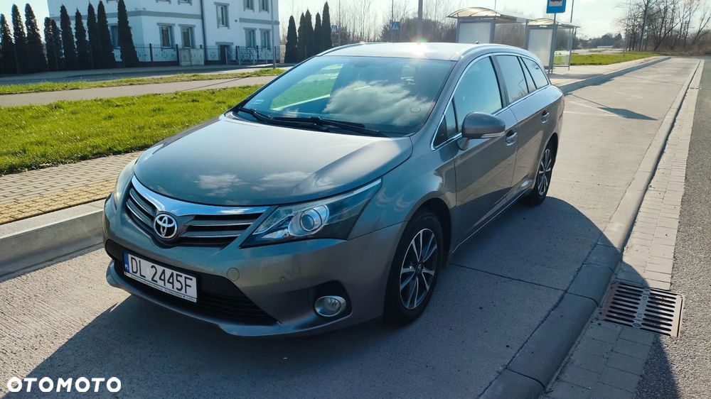 Toyota Avensis 2.0 D-4D Edition (2014) - 4