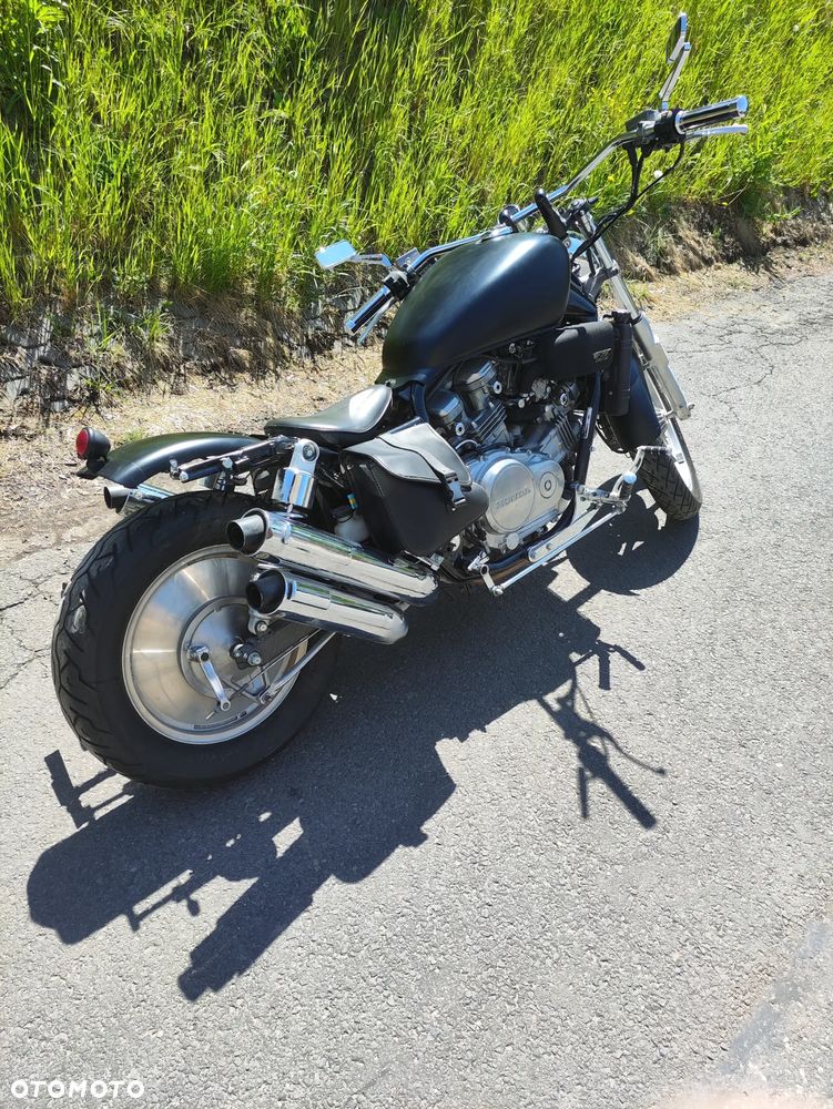 Honda VF - 7