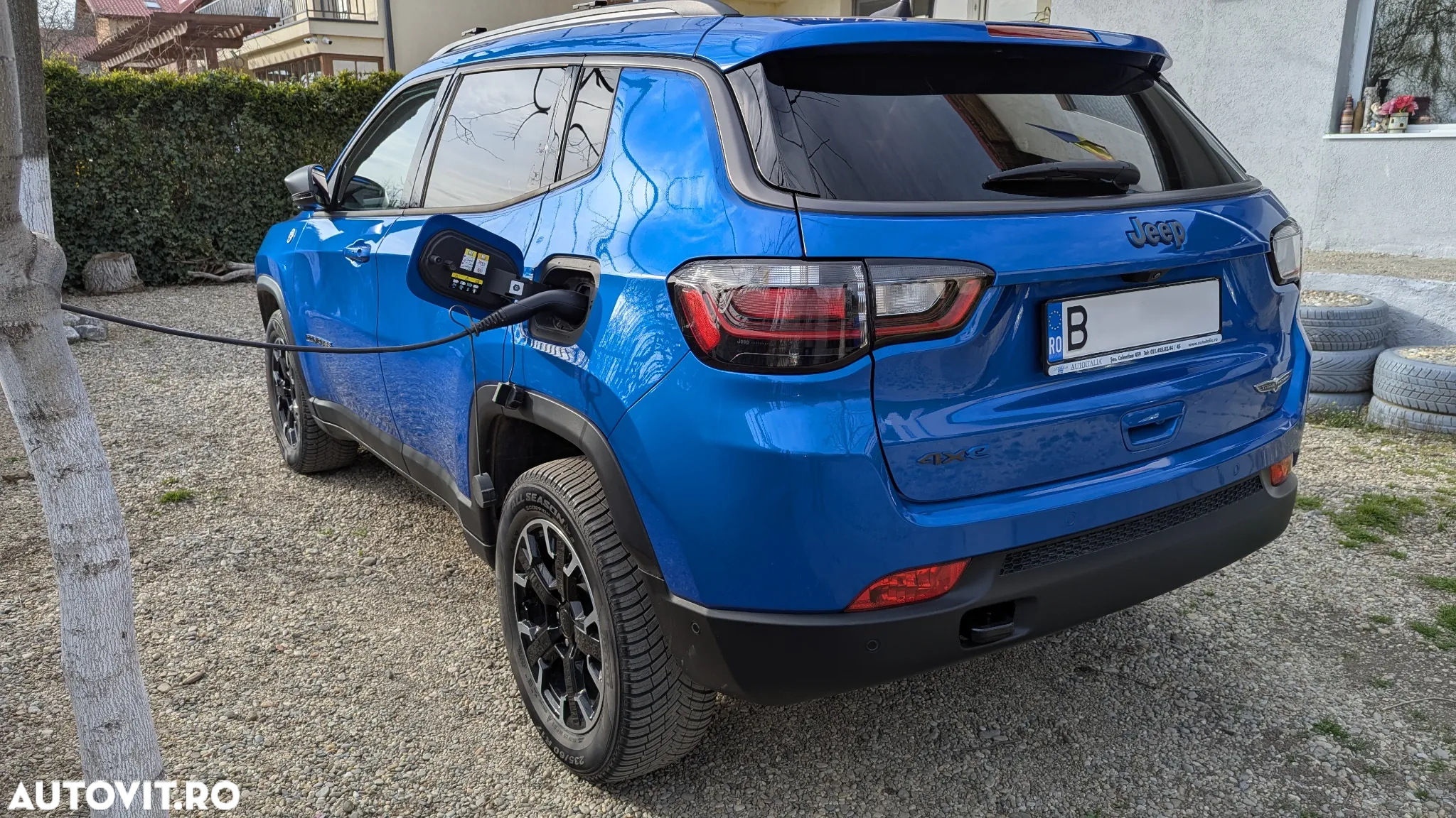 Jeep Compass 1.3T 4xe AT6 PHEV Trailhawk - 8