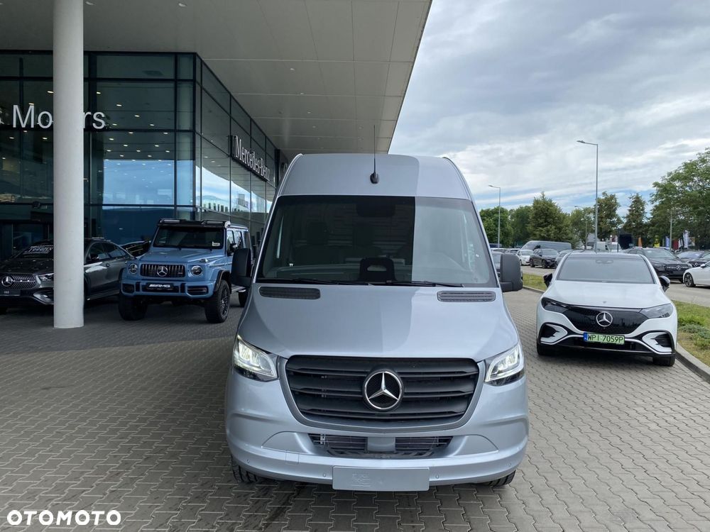 Mercedes-Benz Sprinter - 4