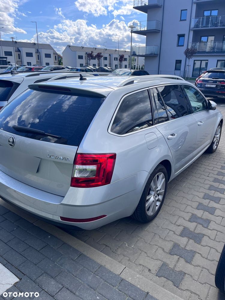 Skoda Octavia 2.0 TDI Ambition DSG - 3