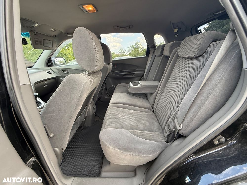 Hyundai Tucson 2.0 CRDI VGT GLS 4WD STD - 9