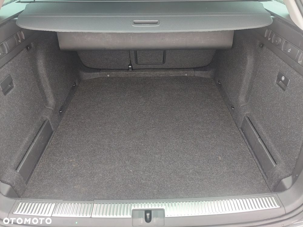 Skoda Superb 2.0 TDI DSG Style - 36