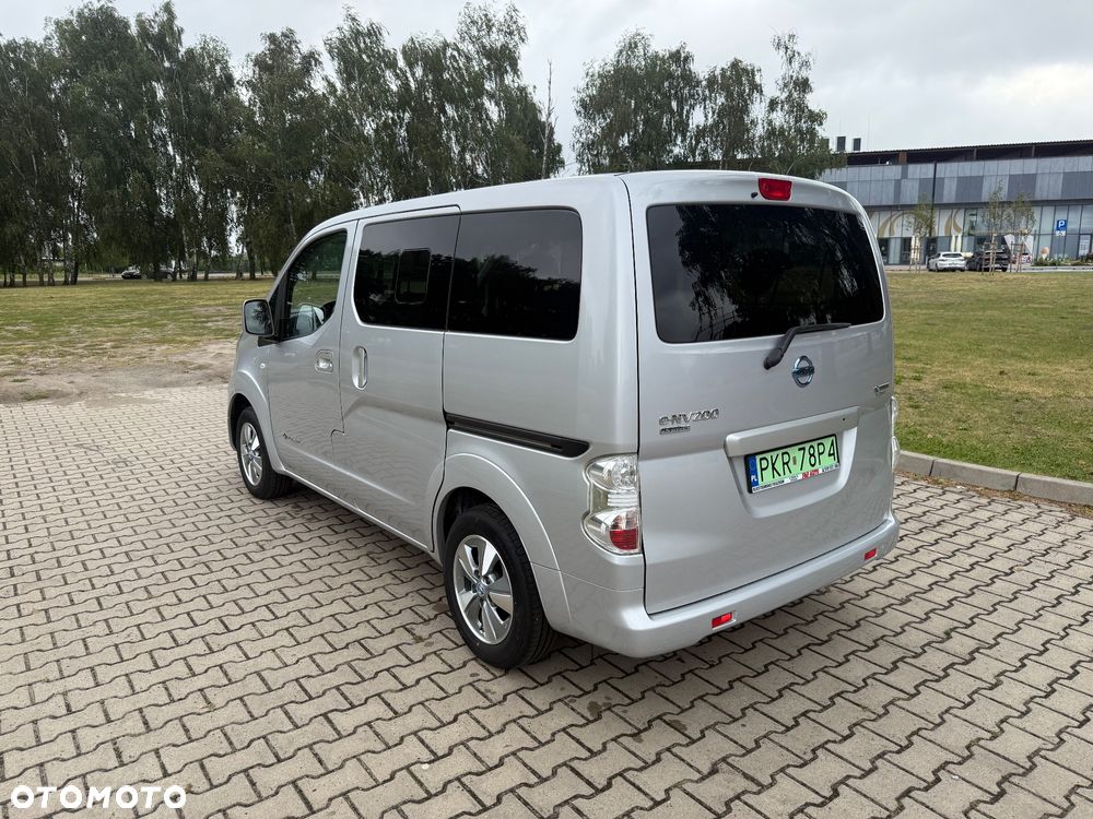 Nissan NV200 Evalia - 9