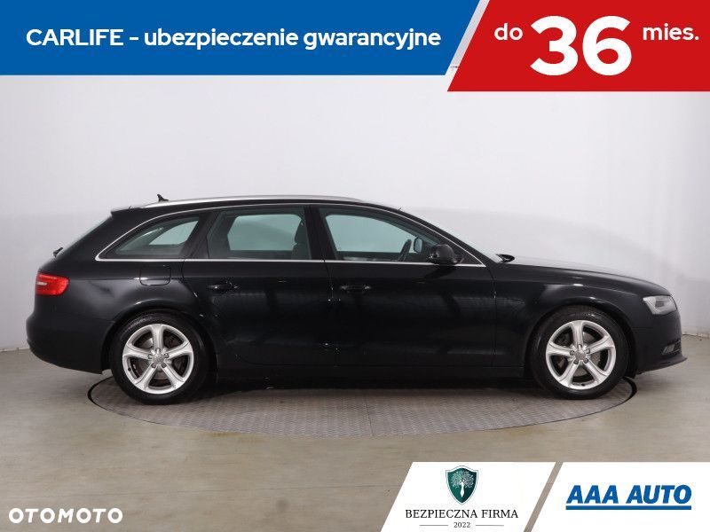Audi A4 Limousine - 8