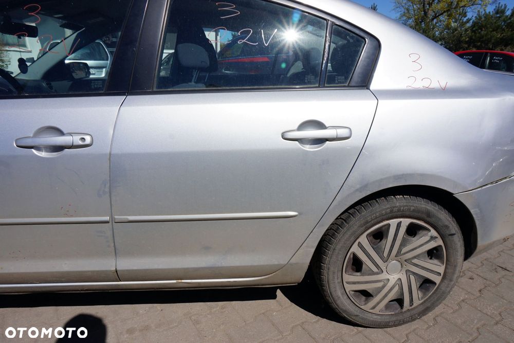DRZWI TYLNE LEWE 3 I BK SEDAN 22V  SREBRNY MAZDA 2003-2006 - 3