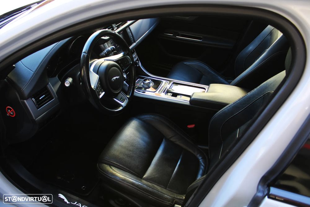 Jaguar XF E-Performance Aut. R-Sport - 23