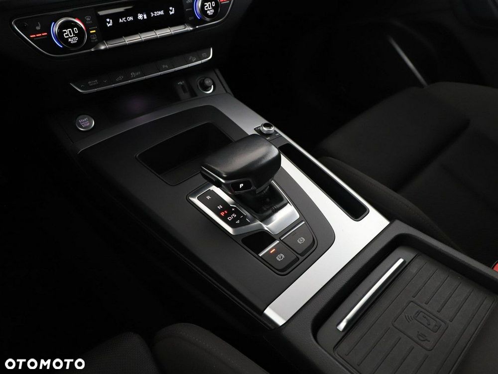 Audi Q5 50 TFSIe quattro S tronic S line - 32