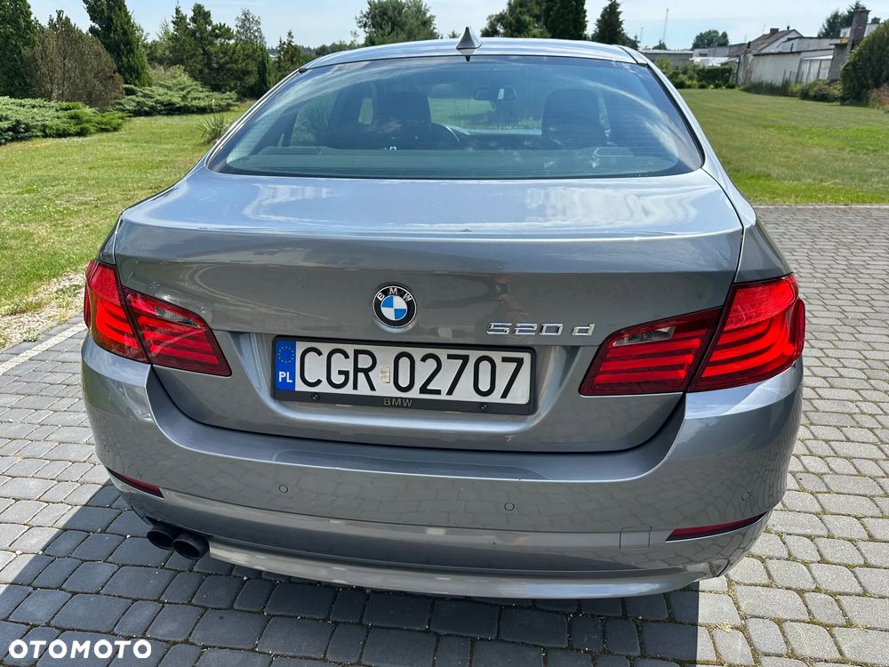 BMW Seria 5 520d Modern Line - 9
