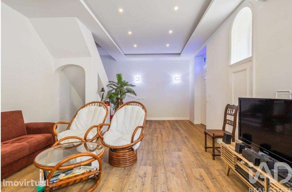 Casa / Villa T3 em Areeiro de 203,00 m2 - Grande imagem: 5/26