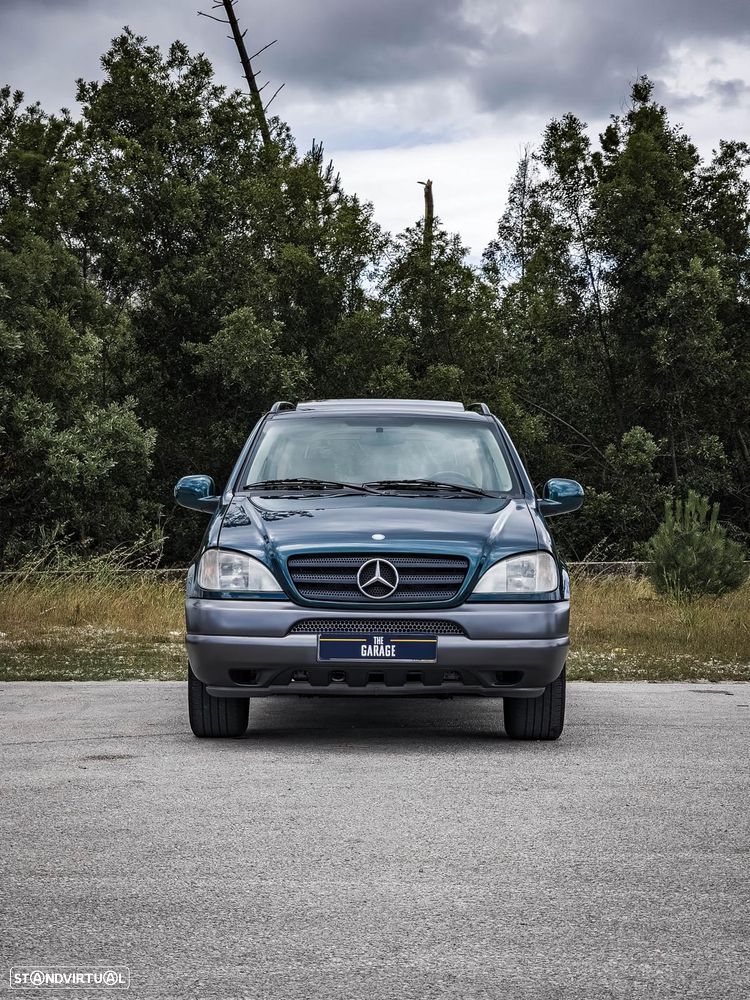 Mercedes-Benz ML 320 Standard - 2