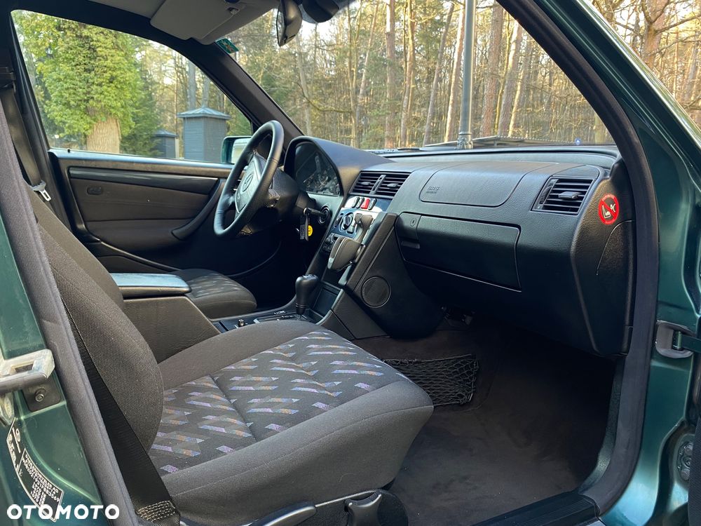 Mercedes-Benz Klasa C - 12