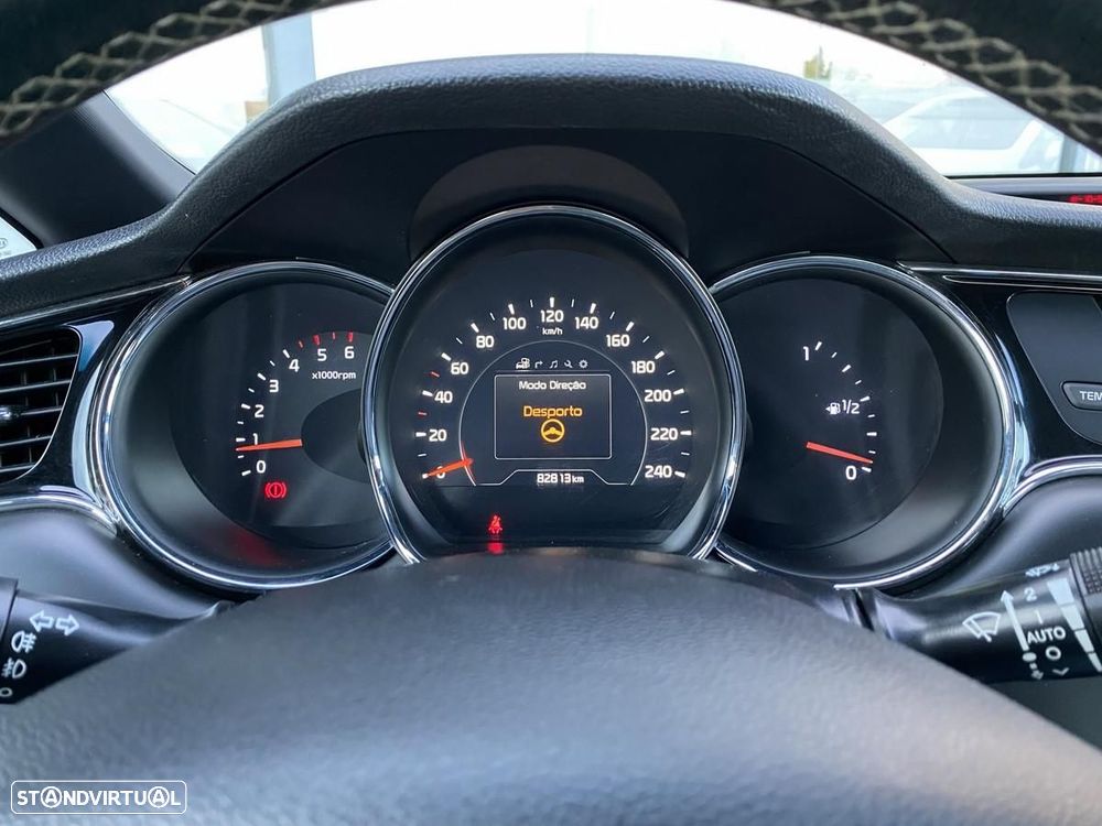Kia Ceed 1.6 CRDi GT Line - 28