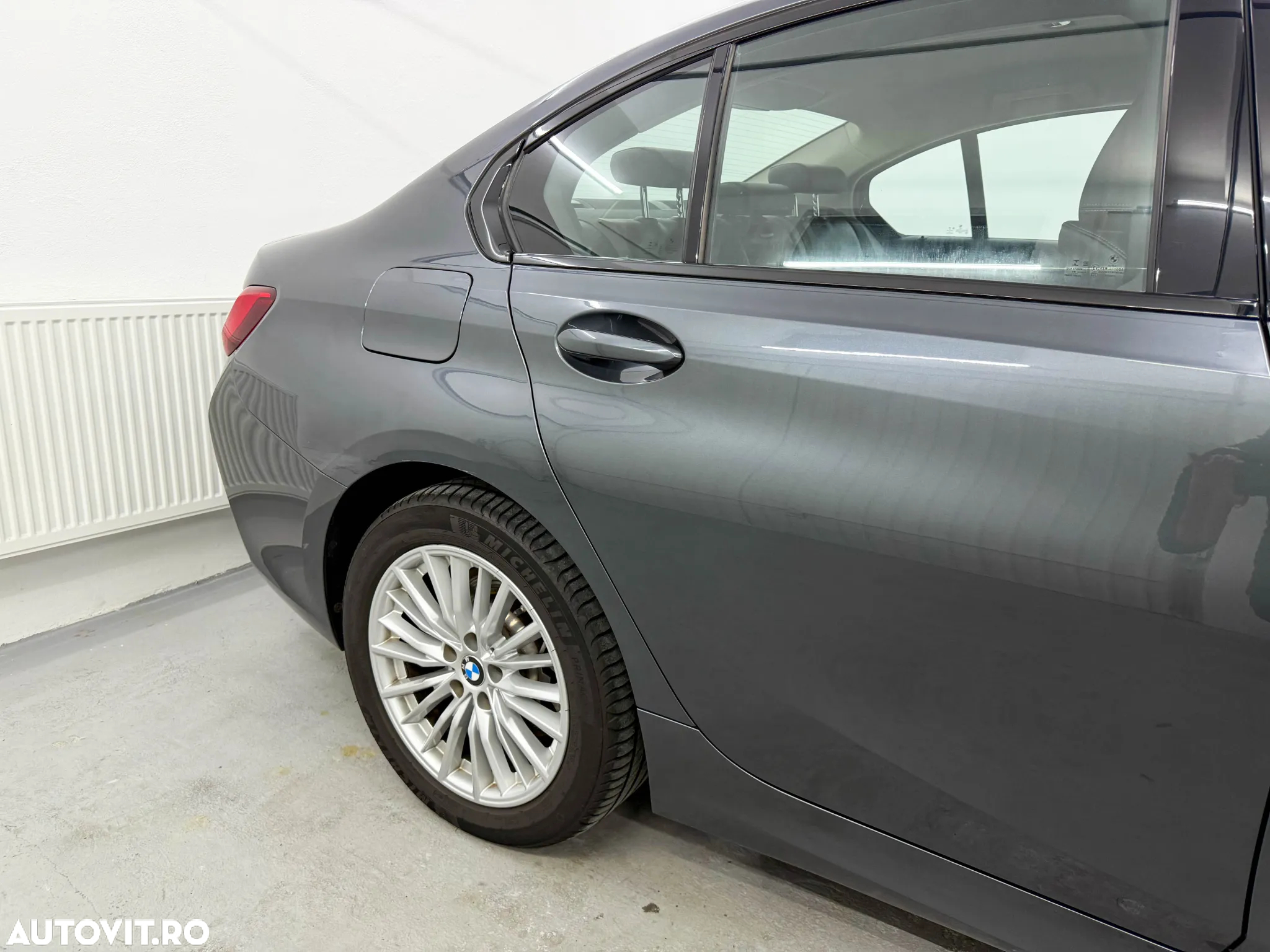 BMW Seria 3 330e Aut. Sport Line - 13