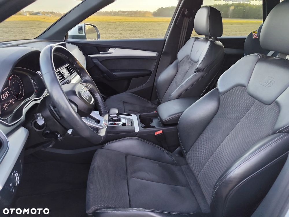 Audi Q5 55 TFSIe quattro S tronic S line business - 17