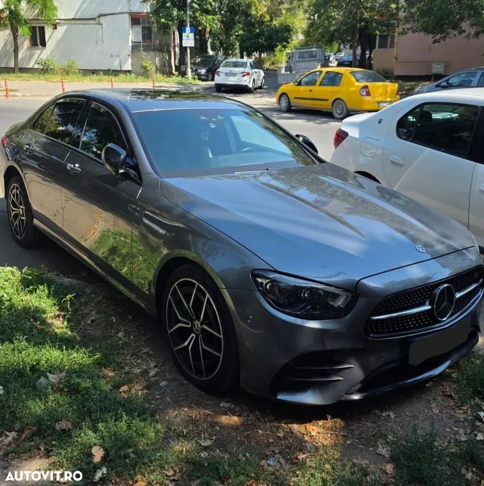 Mercedes-Benz E 300 Aut. - 1