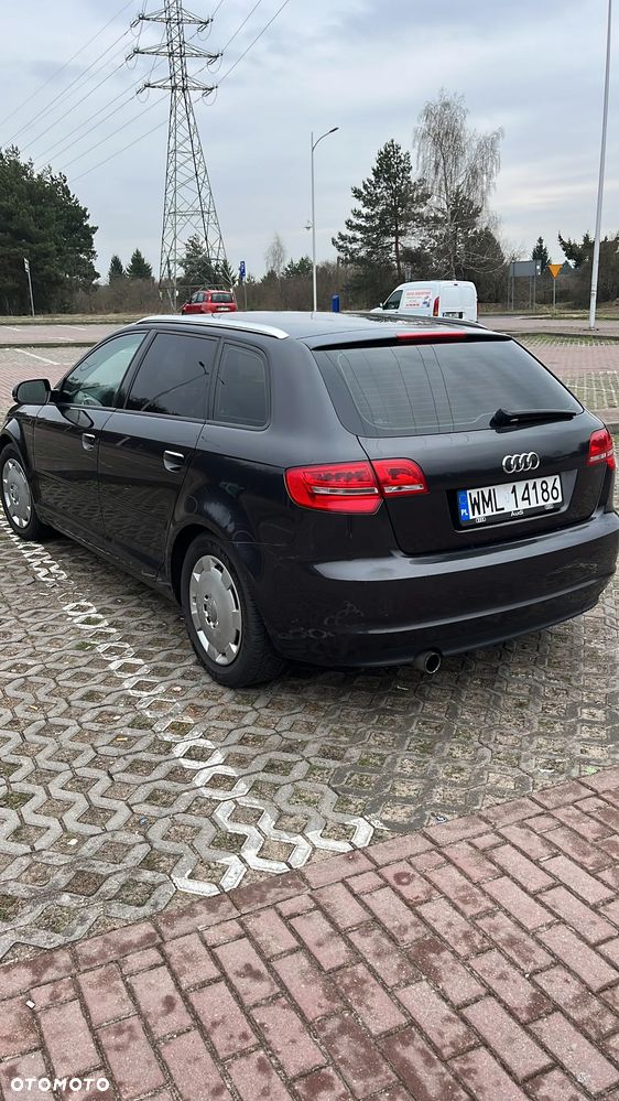 Audi A3 Sportback - 2