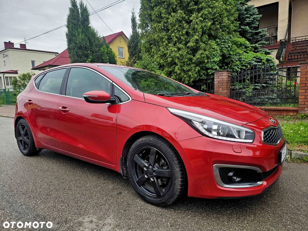 Kia Ceed 1.6 CRDi 136 ISG Platinum Edition - 11