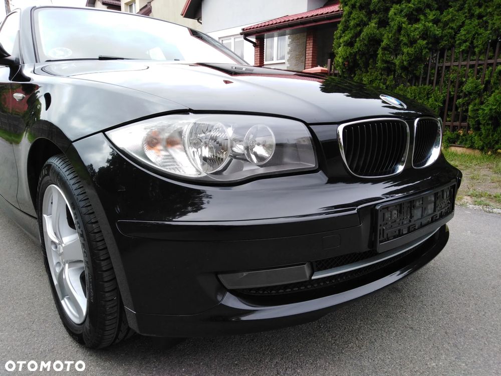 BMW Seria 1 118d DPF - 12