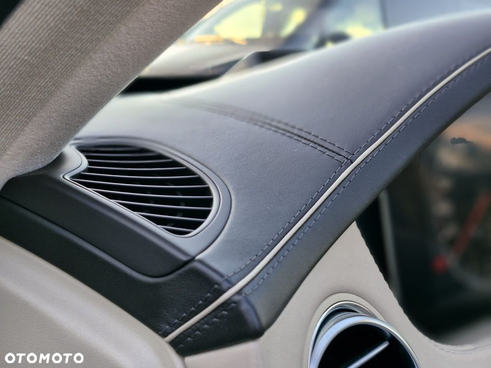 Mercedes-Benz Klasa S 560 4-Matic 9G-TRONIC - 32