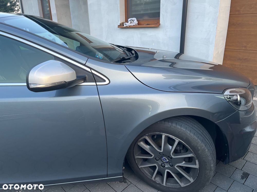 Volvo V40 D2 Drive-E R-Design Momentum - 8