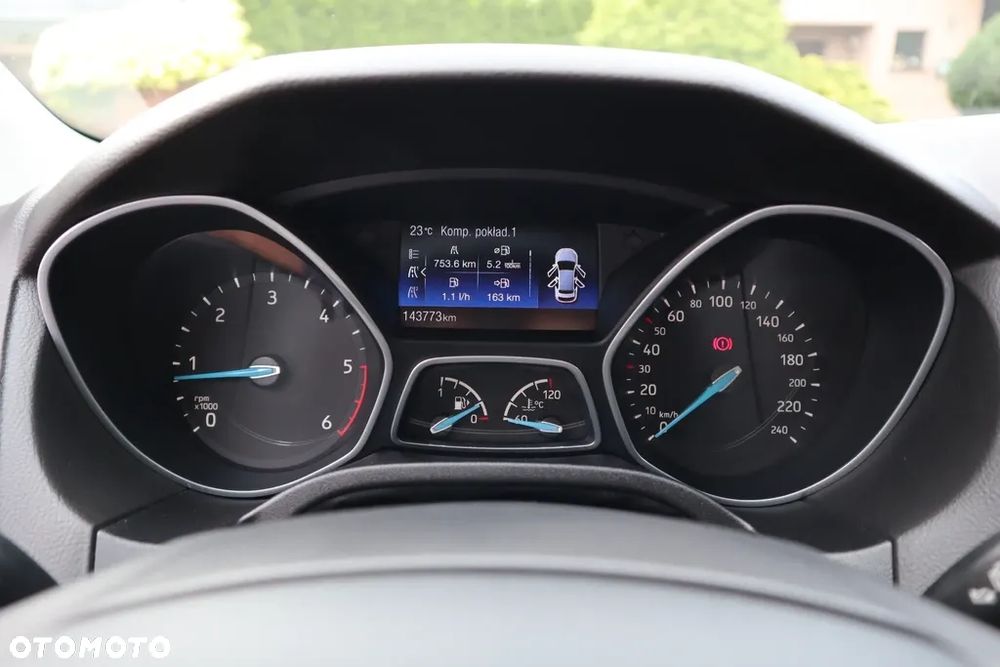 Ford Focus 1.5 EcoBlue Start-Stopp-System TITANIUM - 16