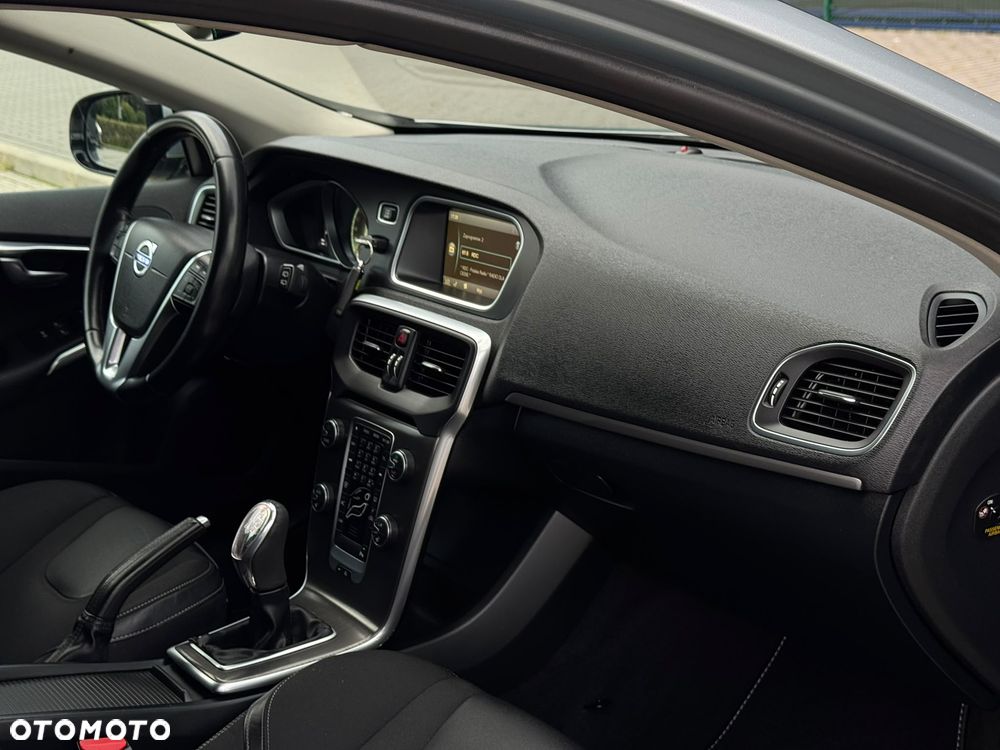Volvo V40 D3 Summum - 23