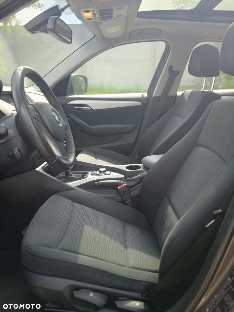 BMW X1 sDrive18d - 9
