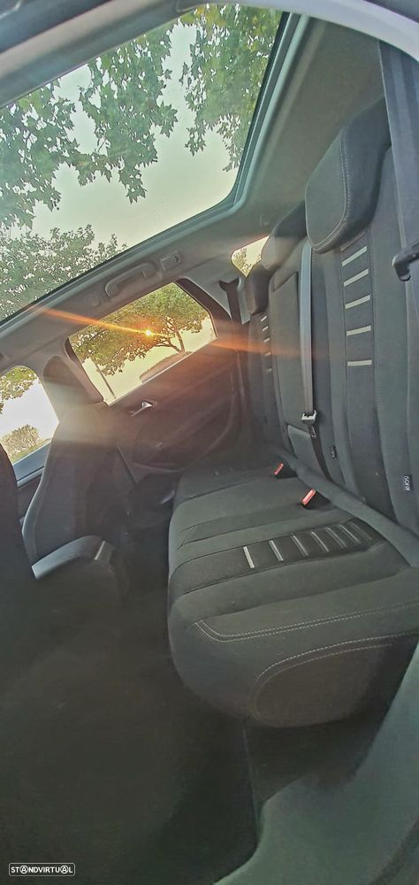 Peugeot 308 SW BlueHDi 120 Stop & Start Allure - 25