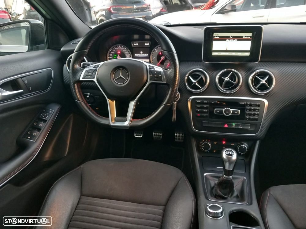 Mercedes-Benz A 180 d AMG Line - 11