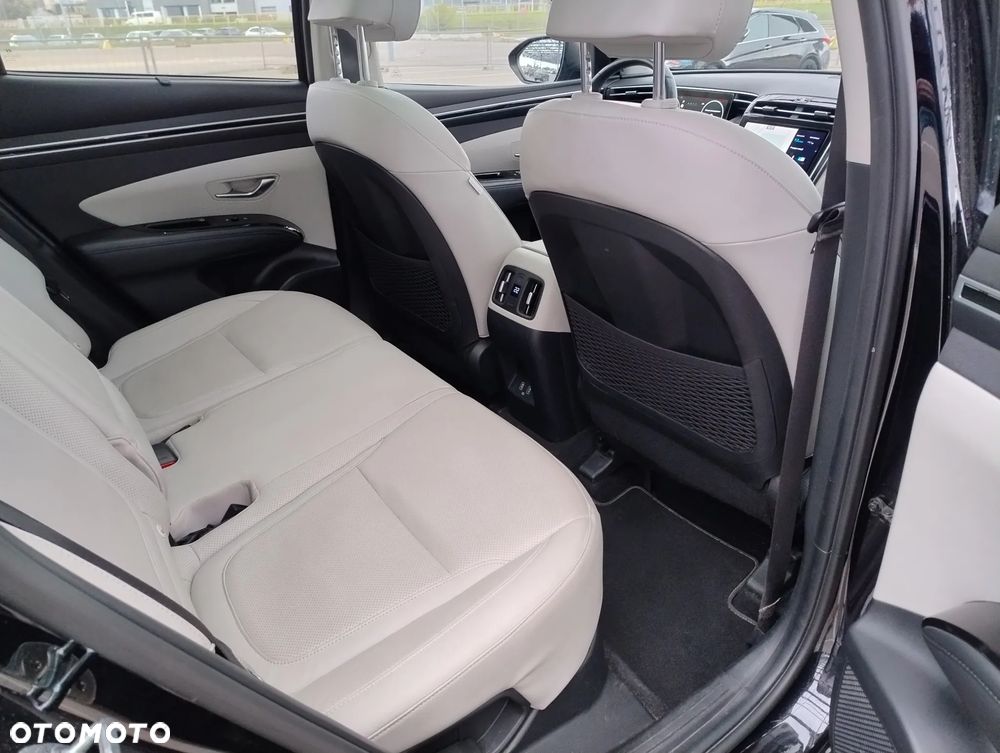 Hyundai Tucson 1.6 T-GDi HEV Platinum 4WD - 17