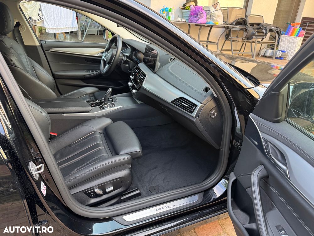 BMW Seria 5 520e Aut. - 14