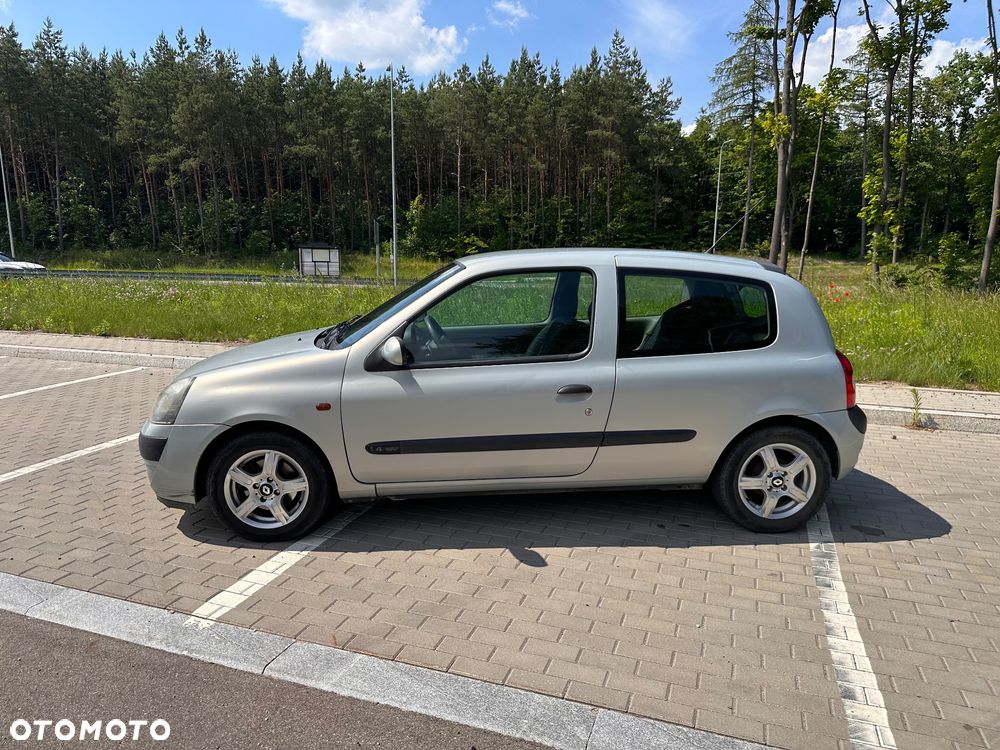 Renault Clio 1.4 16V Dynamique - 3