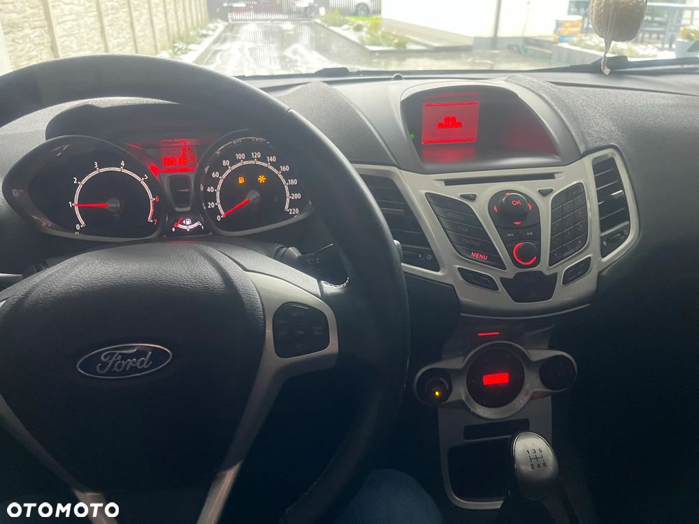 Ford Fiesta 1.25 Champions Edition - 13