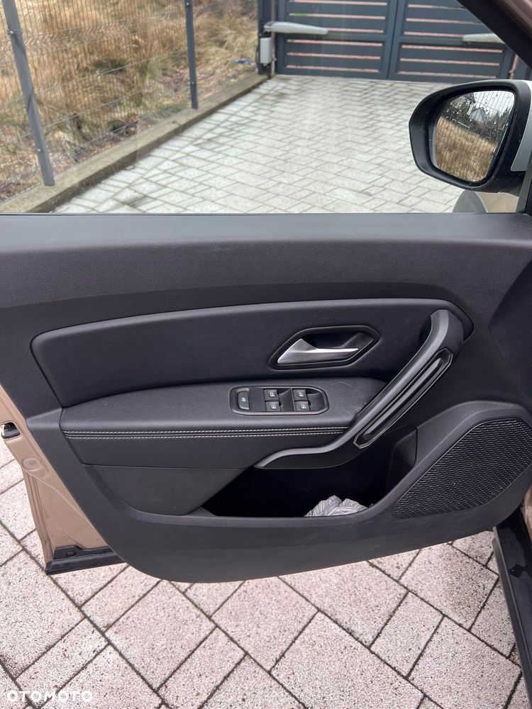 Dacia Duster 1.6 SCe Prestige 4WD - 31