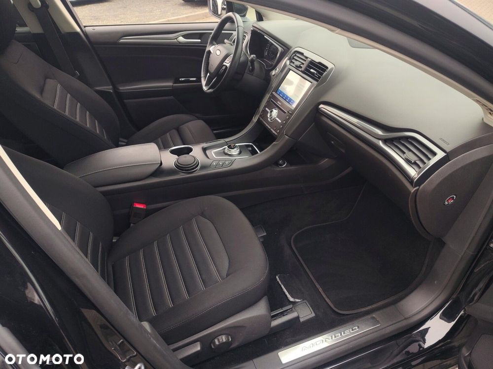 Ford Mondeo 2.0 EcoBlue Titanium - 31