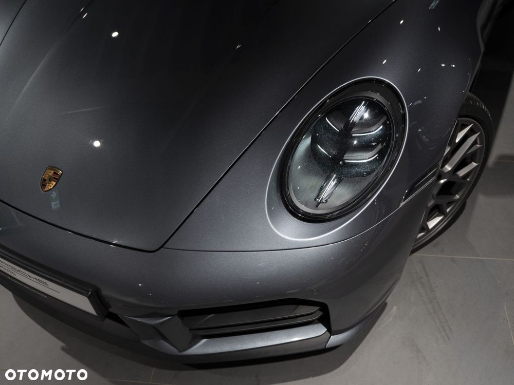Porsche 911 Carrera PDK - 18