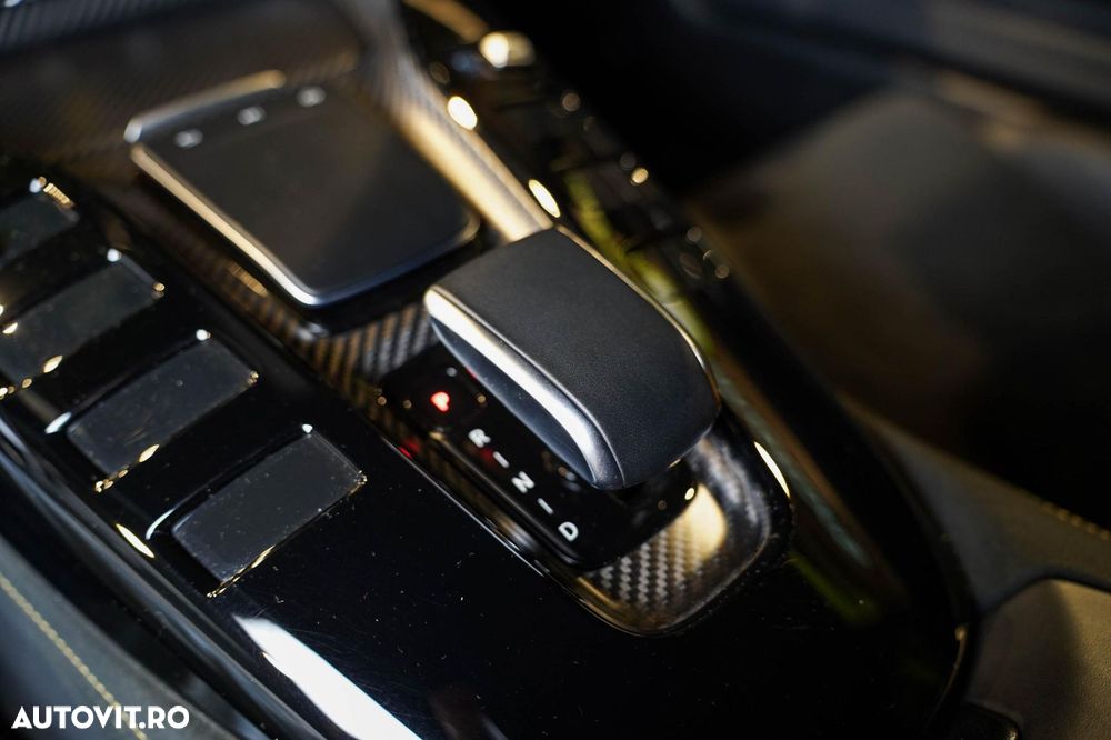 Mercedes-Benz AMG GT R - 37