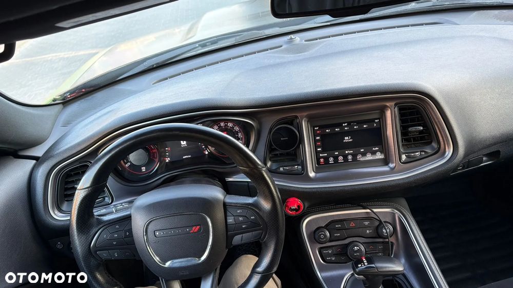 Dodge Challenger 5.7 R/T - 10