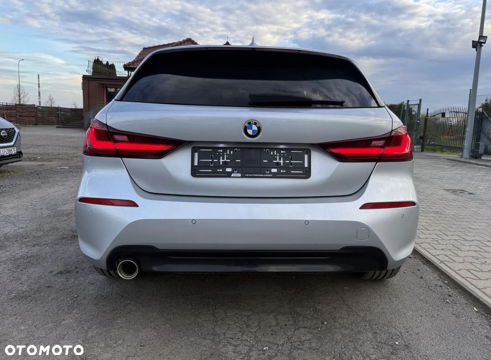BMW Seria 1 118i Sport Line - 8
