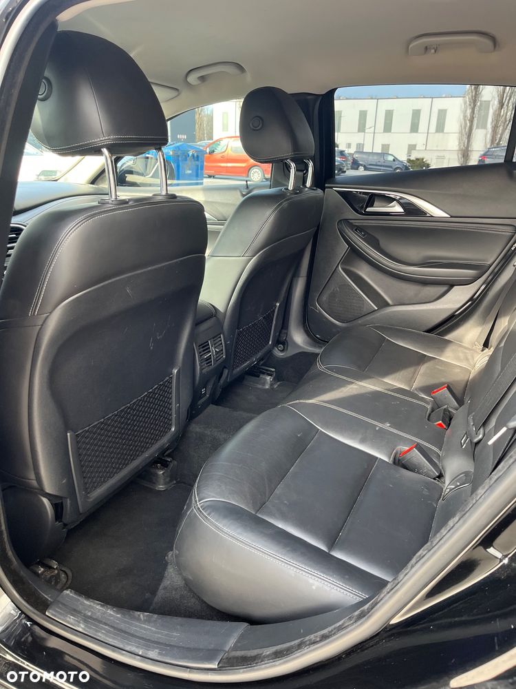 Infiniti QX30 2.0t DCT AWD Premium - 9