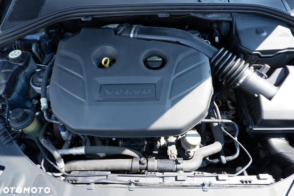 Volvo S60 2.0T Kinetic - 36