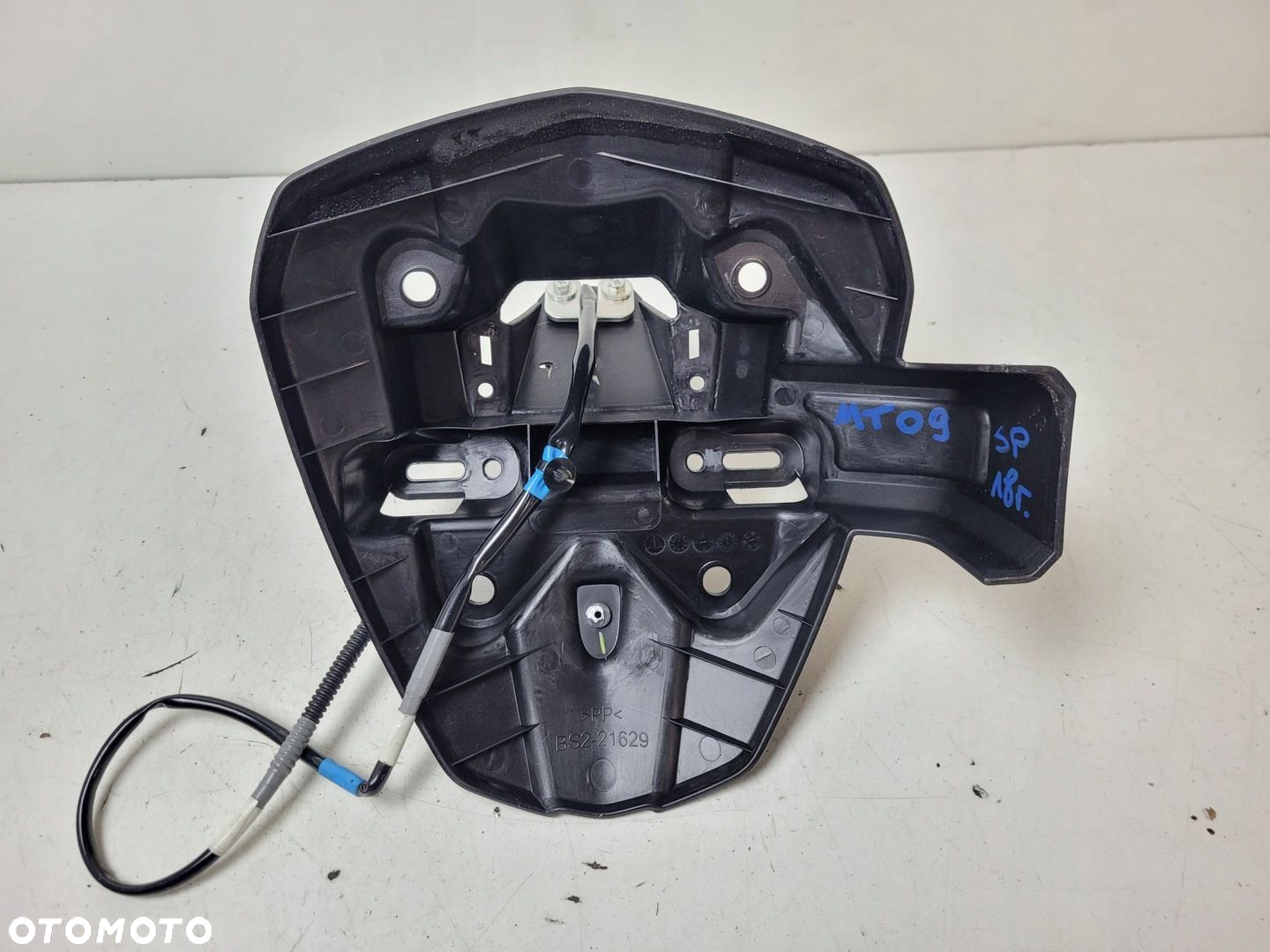 YAMAHA MT 09 MT09 SP BŁOTNIK TYŁ MOCOWANIE TABLICY - 4