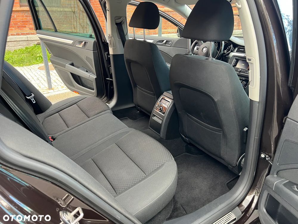 Skoda Superb - 23