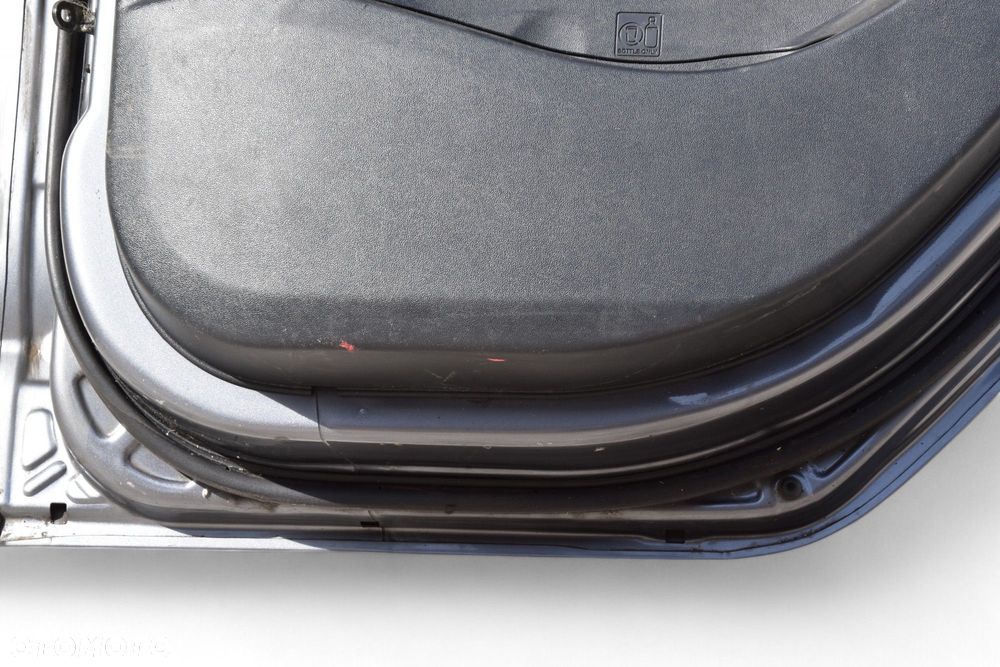 Drzwi Prawy Tył HYUNDAI IX35 I Przedlift 09-12 kod lakieru: ZAR - 8