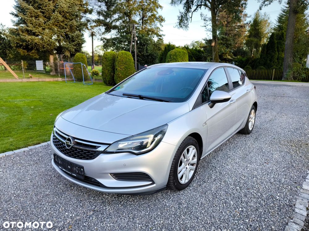 Opel Astra 1.4 Turbo Edition - 1