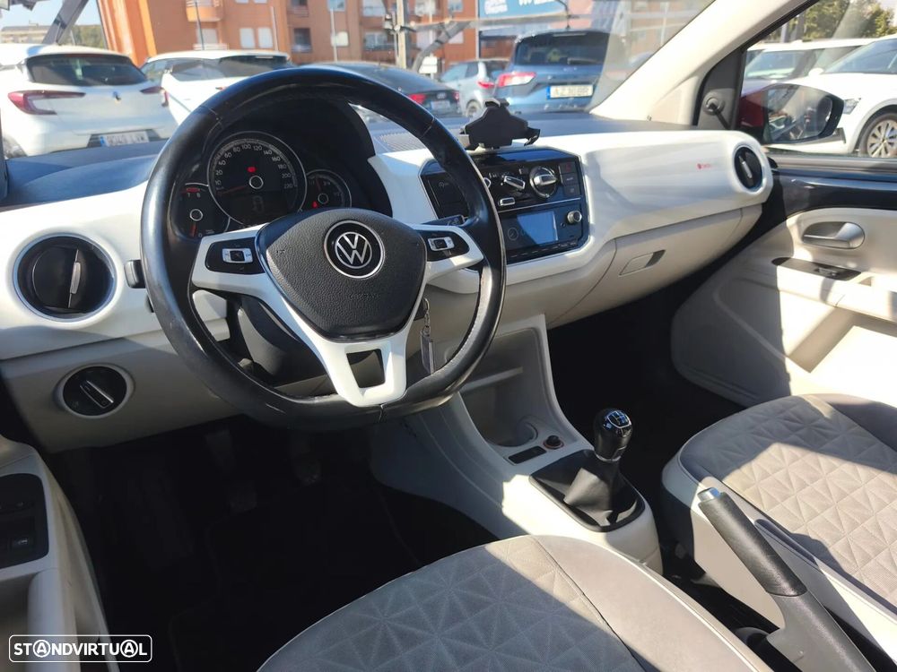 VW Up! - 10