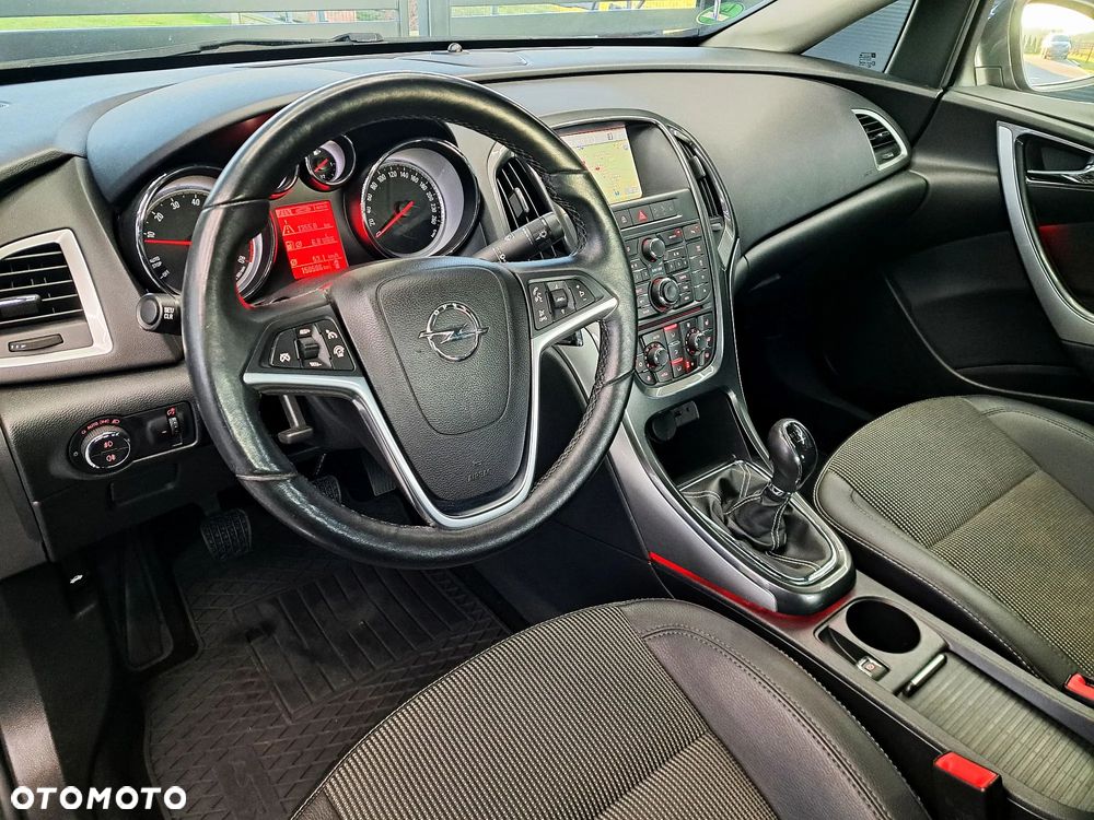 Opel Astra 1.4 Turbo Innovation - 13