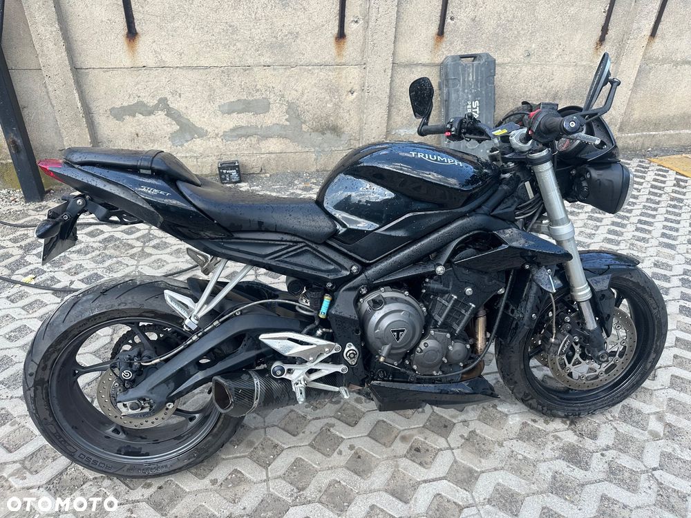 Triumph Street Triple - 8